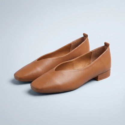 The Mira V-Cut Flat